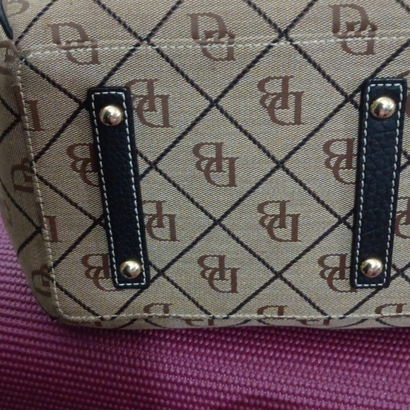Dooney Bourke - Picture 11 of 15